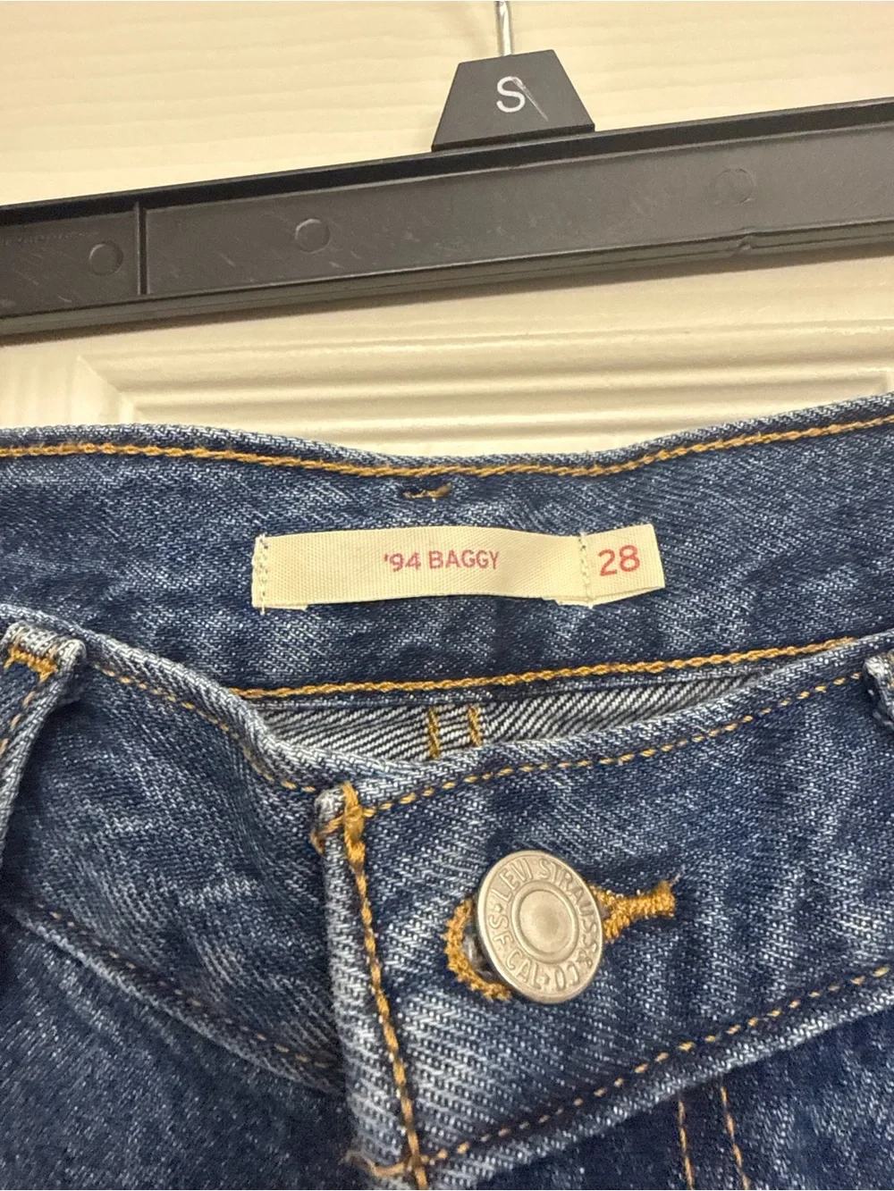 Levi’s Woman’s ‘94 Baggy Blue Straight-Leg Jeans